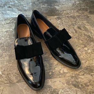ZARA Patent Black Loafers with Velvet Bow. Size 8